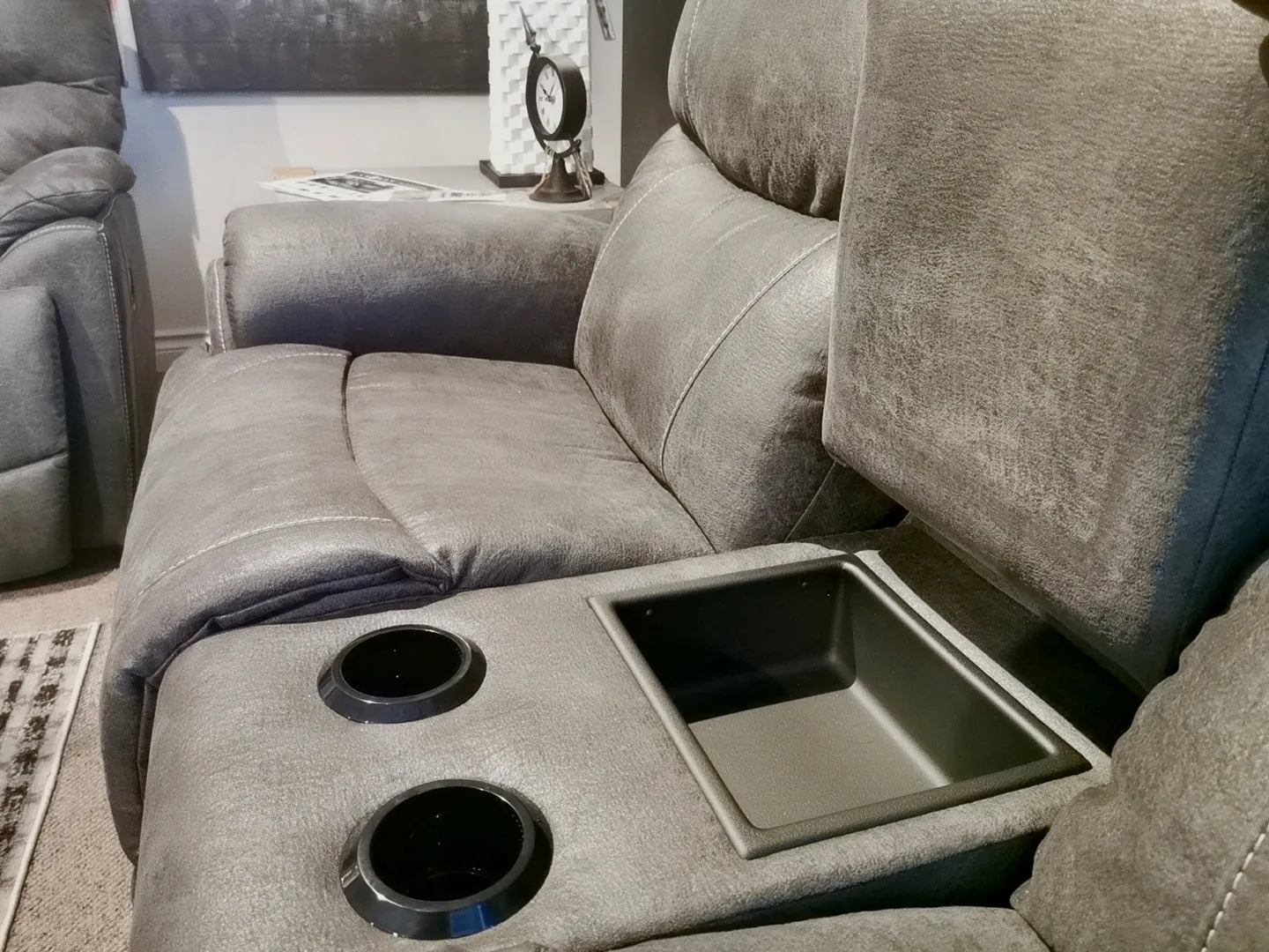 724 Trouper Reclining Loveseat with Console