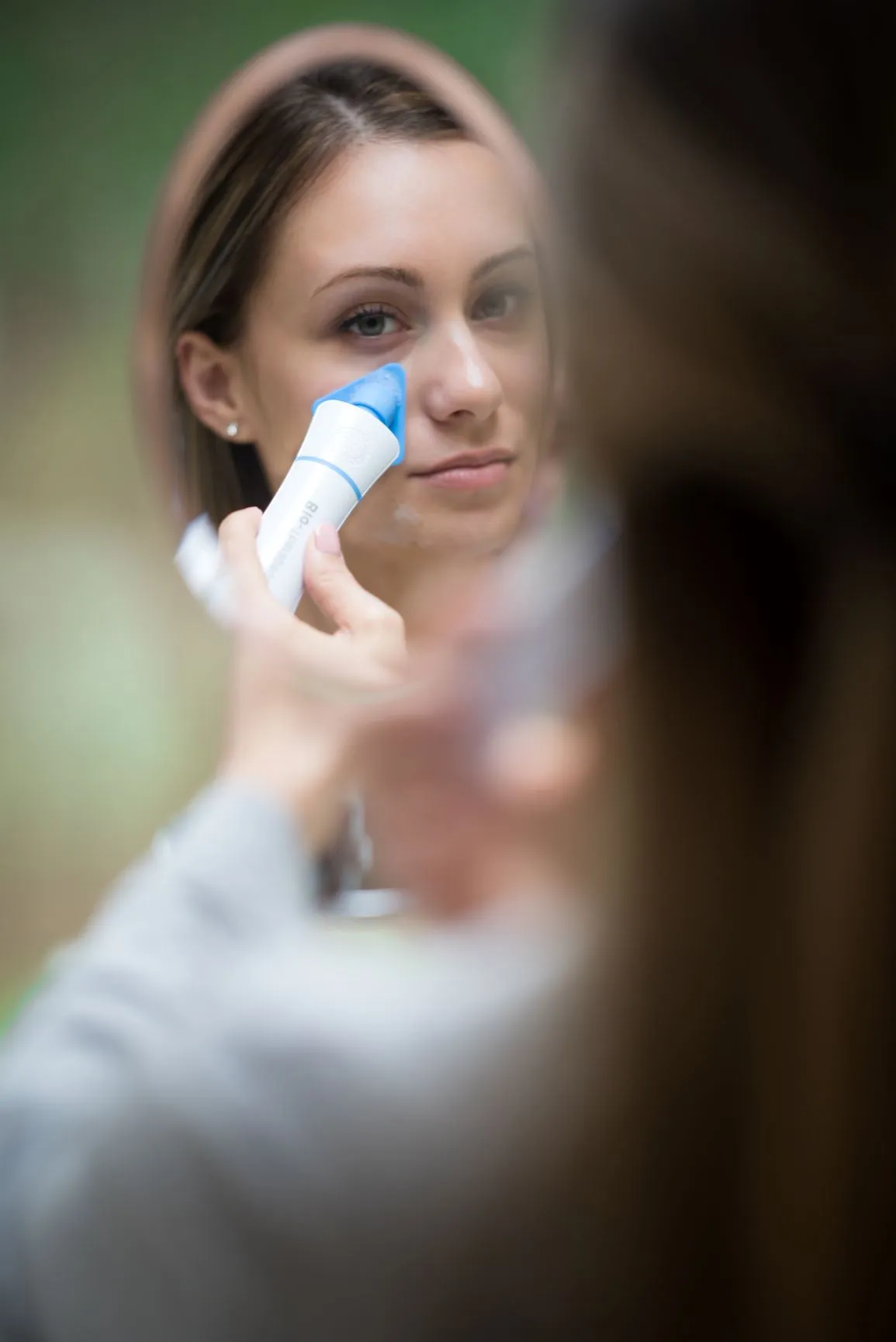 Bio-Therapeutic bt-sonic® Facial Cleansing Brush