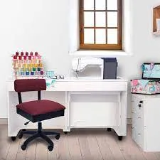 Crown Ruby Hydraulic Sewing Chair