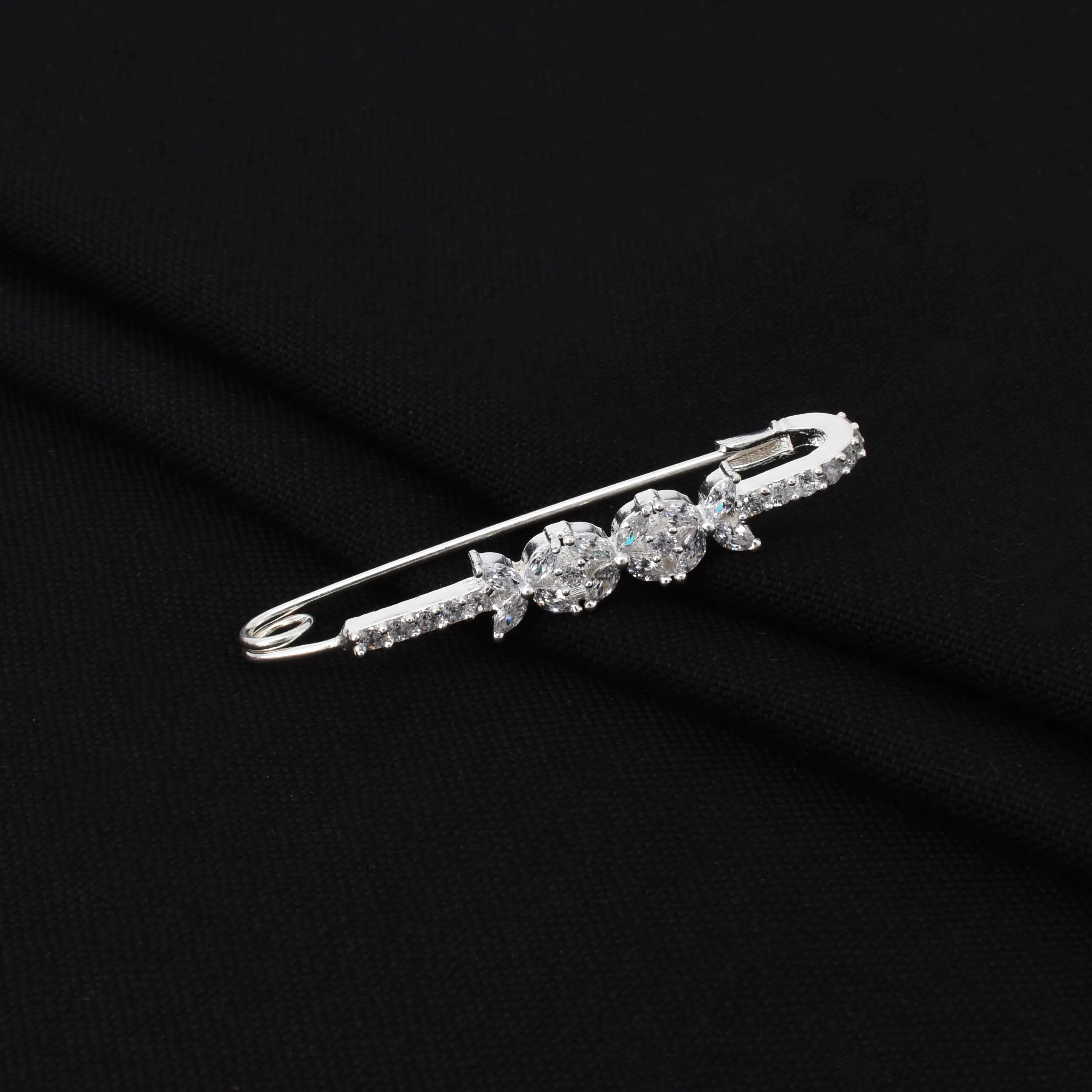 Floral Design Silver Saree Pin for Women