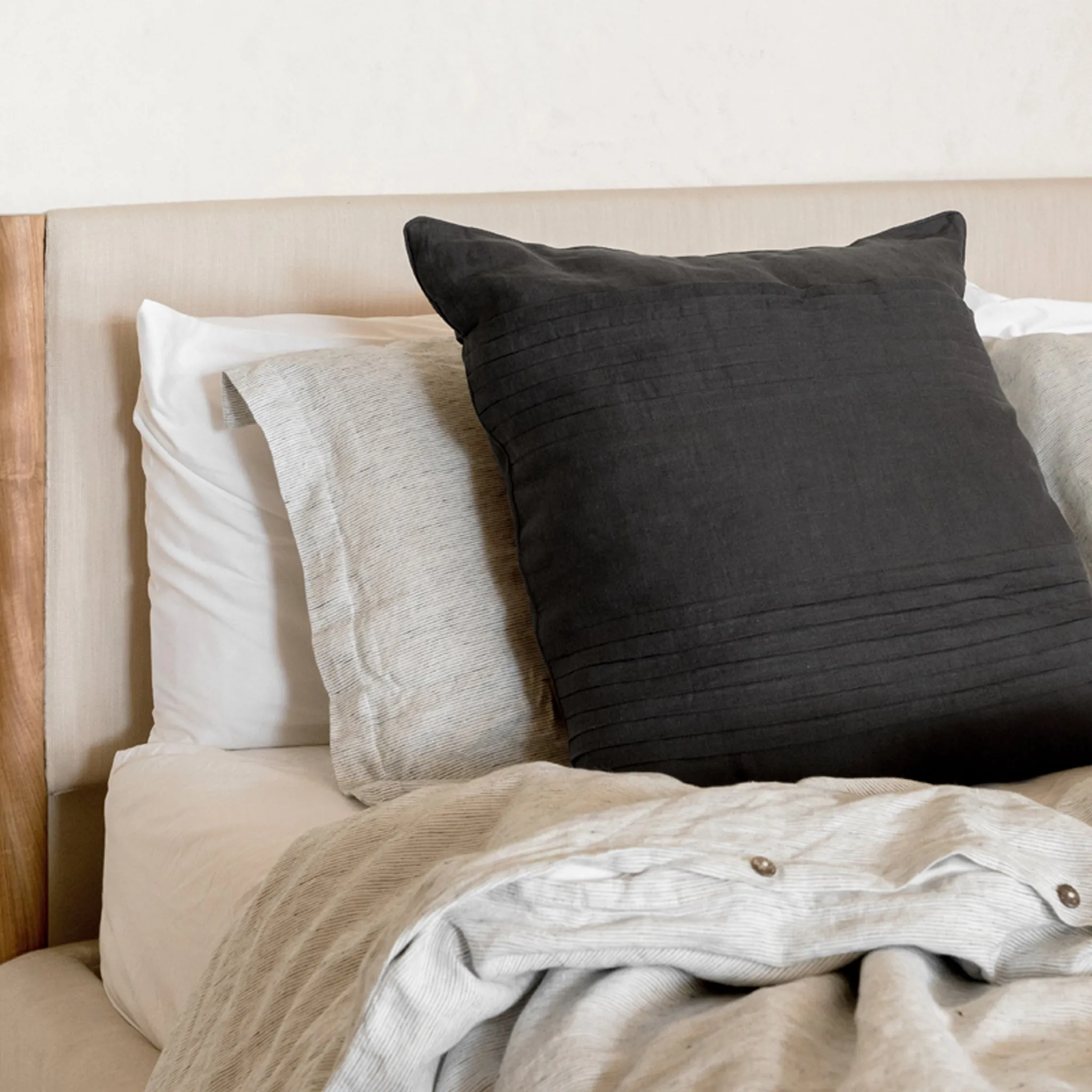 Heveya® Linen Cushion