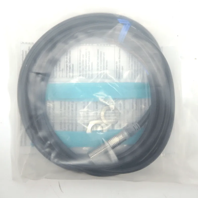 Omron 10-30VDC 2M Cable Proximity Sensor E2E-X2C28 2M