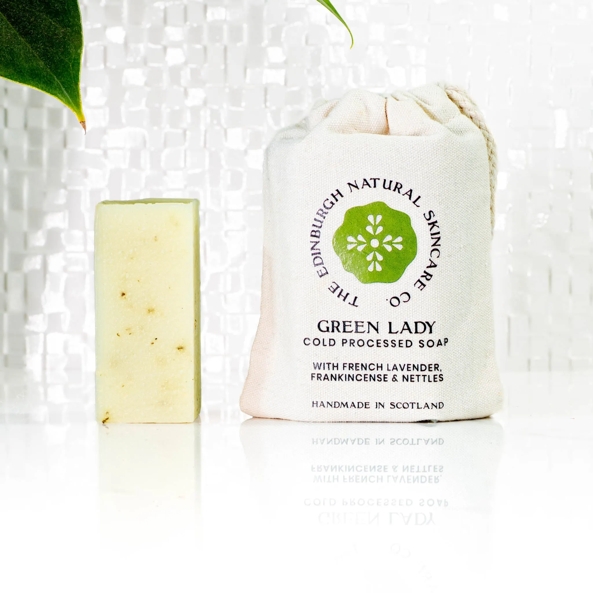 The Gardener'S Giftbox...For The Green-Fingered!